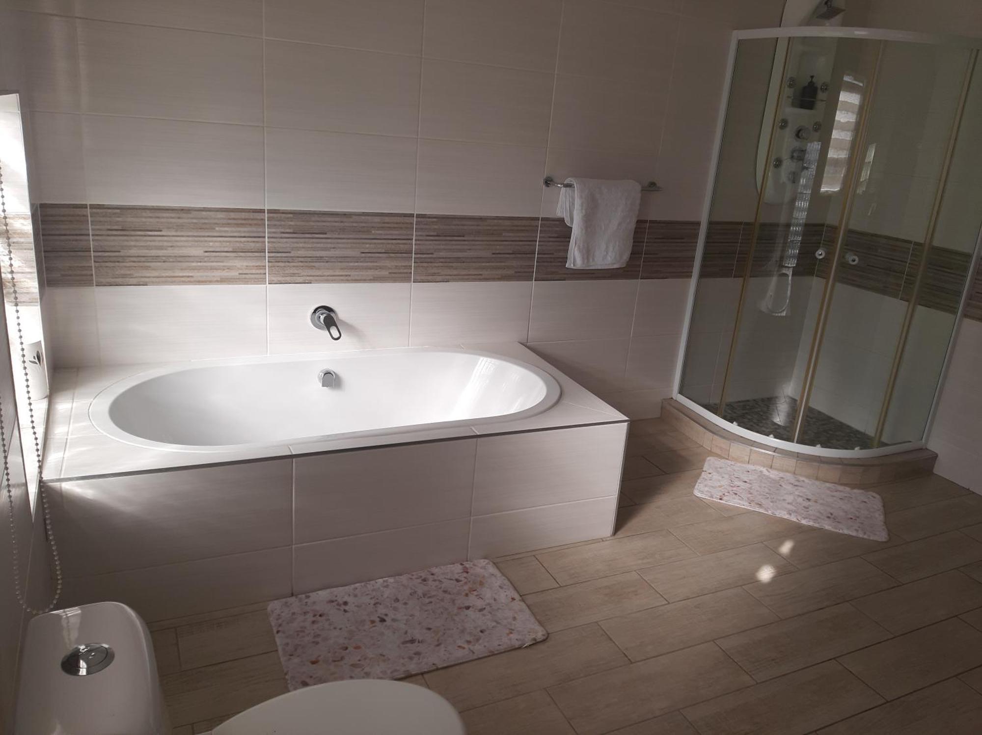 Bonfai Residence แอร์เมอโล ภายนอก รูปภาพ